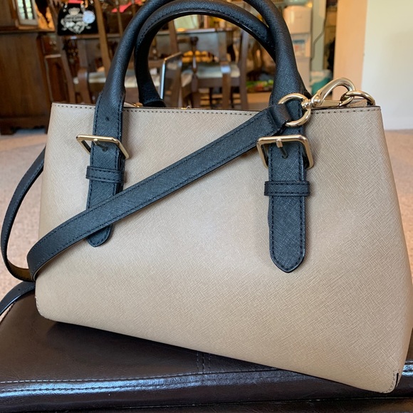 Purse - Picture 3 of 7